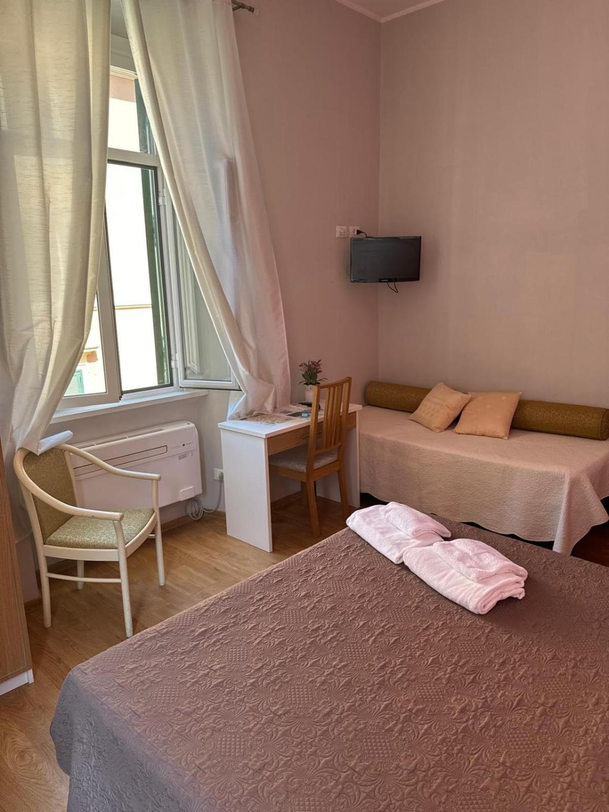 Casa de hóspedes Trani B&t 3*