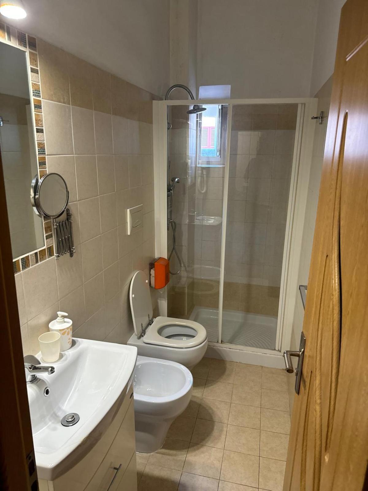Trani B&t Guest house
