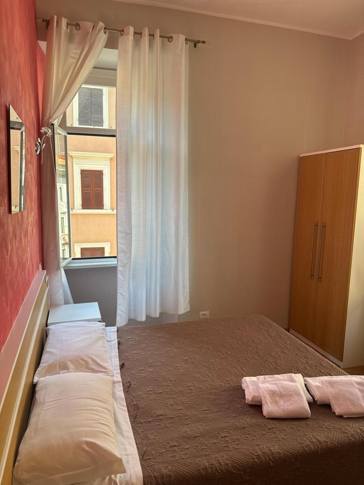 Trani B&t Guest house Rome