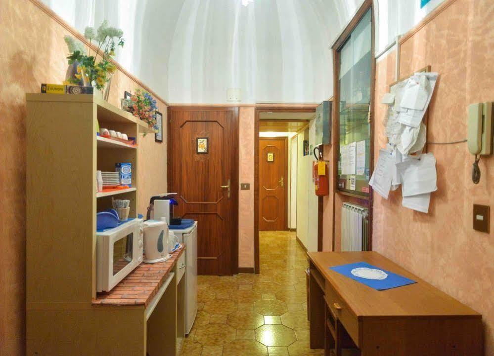 Trani B&t Guest house Rome
